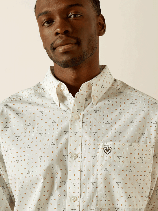 Ariat 10062209 Mens Buster Classic Fit Shirt White close up. If you need any assistance with this item or the purchase of this item please call us at five six one seven four eight eight eight zero one Monday through Saturday 10:00a.m EST to 8:00 p.m EST