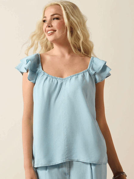 Ariat 10071135 Womens Lynn Top Light Blue front view. If you need any assistance with this item or the purchase of this item please call us at five six one seven four eight eight eight zero one Monday through Saturday 10:00a.m EST to 8:00 p.m EST