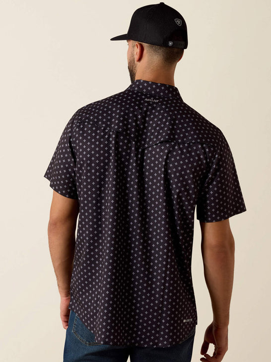 Ariat 10073422 Mens Printed VentTEK Western Fitted Snap Shirt Black back view. If you need any assistance with this item or the purchase of this item please call us at five six one seven four eight eight eight zero one Monday through Saturday 10:00a.m EST to 8:00 p.m EST