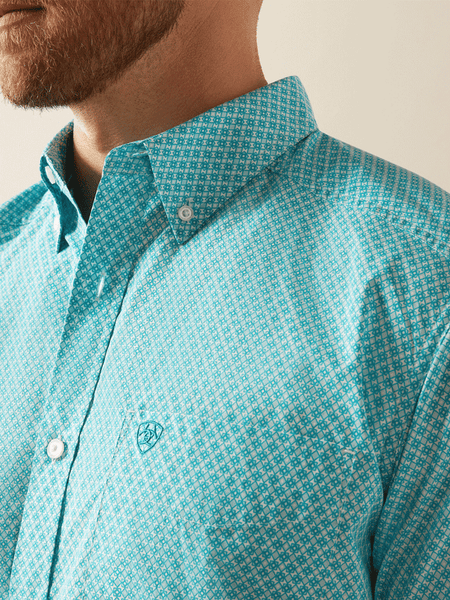 Ariat 10058750 Mens Westin Classic Fit Short Sleeve Shirt Turquoise front close up. If you need any assistance with this item or the purchase of this item please call us at five six one seven four eight eight eight zero one Monday through Saturday 10:00a.m EST to 8:00 p.m EST