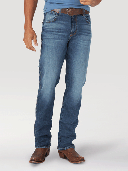 Wrangler 88MWZCB Mens Retro Slim Straight Jean Cleburn front view. If you need any assistance with this item or the purchase of this item please call us at five six one seven four eight eight eight zero one Monday through Saturday 10:00a.m EST to 8:00 p.m EST