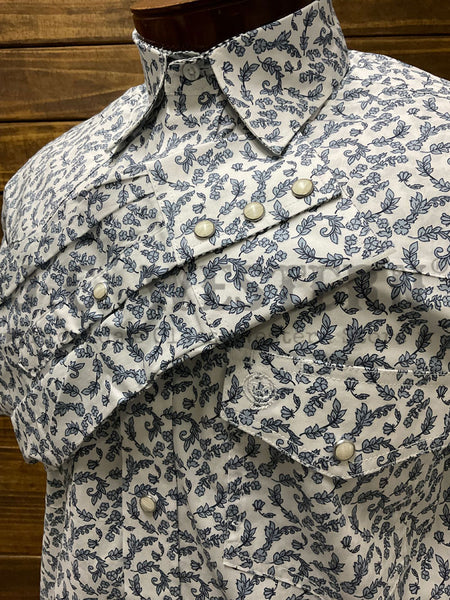 Wrangler 112360001 Mens George Strait Collection Troubadour Long Sleeve Shirt Light Blue close up. If you need any assistance with this item or the purchase of this item please call us at five six one seven four eight eight eight zero one Monday through Saturday 10:00a.m EST to 8:00 p.m EST
