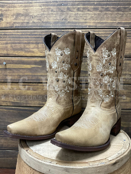 Artillero H29 Womens VAQ SOLIDA Western Boot Olden Tan side / front view. If you need any assistance with this item or the purchase of this item please call us at five six one seven four eight eight eight zero one Monday through Saturday 10:00a.m EST to 8:00 p.m EST