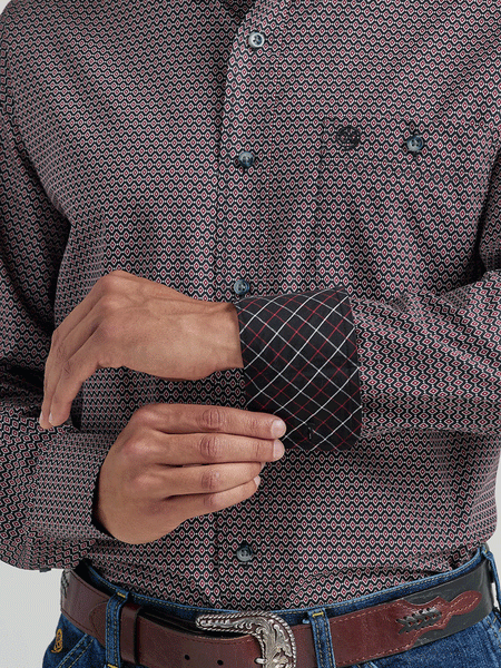 Wrangler 112338091 Mens George Strait Collection Button Down Western Shirt Black contrast cuff view. If you need any assistance with this item or the purchase of this item please call us at five six one seven four eight eight eight zero one Monday through Saturday 10:00a.m EST to 8:00 p.m EST