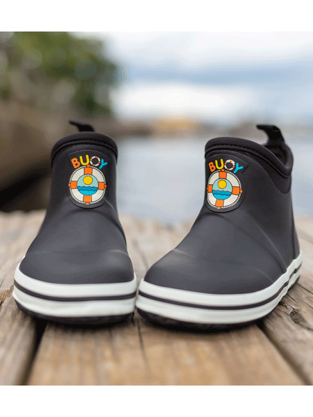 Buoy BB108 Kids Rubber Boots Black front view. If you need any assistance with this item or the purchase of this item please call us at five six one seven four eight eight eight zero one Monday through Saturday 10:00a.m EST to 8:00 p.m EST