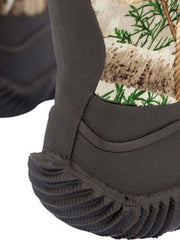 Muck KBH-RTE Kids HALE Outdoors Multi Season Boot Brown Real Tree sole close up view. If you need any assistance with this item or the purchase of this item please call us at five six one seven four eight eight eight zero one Monday through Saturday 10:00a.m EST to 8:00 p.m EST