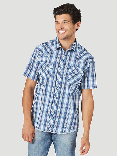 Wrangler 10MVG340B Mens Snap Short Sleeve Plaid Shirt White/Blue front view. If you need any assistance with this item or the purchase of this item please call us at five six one seven four eight eight eight zero one Monday through Saturday 10:00a.m EST to 8:00 p.m EST
