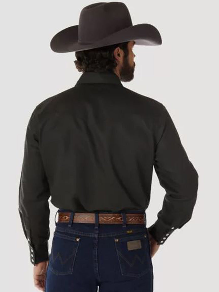 Wrangler MS70519 Mens Cowboy Cut Long Sleeve Twill Shirt Forest Green front view. If you need any assistance with this item or the purchase of this item please call us at five six one seven four eight eight eight zero one Monday through Saturday 10:00a.m EST to 8:00 p.m EST