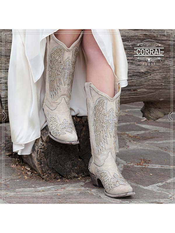 Corral A3571 Ladies Classic Cross & Wings Snip Toe Western Boot White front and side view. If you need any assistance with this item or the purchase of this item please call us at five six one seven four eight eight eight zero one Monday through Saturday 10:00a.m EST to 8:00 p.m EST