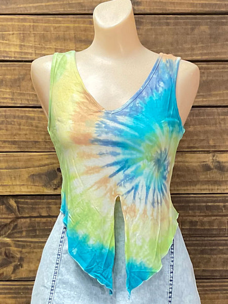 Travida 6242-1091 Womens Gigi Top It Bright Swirl Td front view. If you need any assistance with this item or the purchase of this item please call us at five six one seven four eight eight eight zero one Monday through Saturday 10:00a.m EST to 8:00 p.m EST