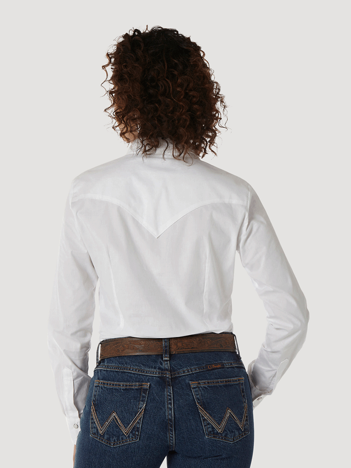 Wrangler LW1001W Ladies Western Long Sleeve Solid Shirt White front view  If you need any assistance with this item or the purchase of this item please call us at five six one seven four eight eight eight zero one Monday through Satuday 10:00 a.m. EST to 8:00 p.m. EST
