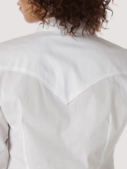 Wrangler LW1001W Ladies Western Long Sleeve Solid Shirt White back close up  If you need any assistance with this item or the purchase of this item please call us at five six one seven four eight eight eight zero one Monday through Satuday 10:00 a.m. EST to 8:00 p.m. EST