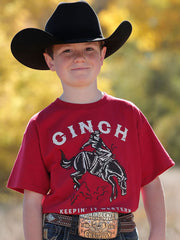 Cinch MTT7670135 Kids Cinch Up Short Sleeve Tee Red front view on model. If you need any assistance with this item or the purchase of this item please call us at five six one seven four eight eight eight zero one Monday through Saturday 10:00a.m EST to 8:00 p.m EST
