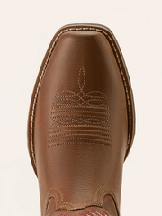 Ariat 10064076 Womens Round Up Narrow Cutter Toe Western Boot Sorrel Crunch toe view. If you need any assistance with this item or the purchase of this item please call us at five six one seven four eight eight eight zero one Monday through Saturday 10:00a.m EST to 8:00 p.m EST