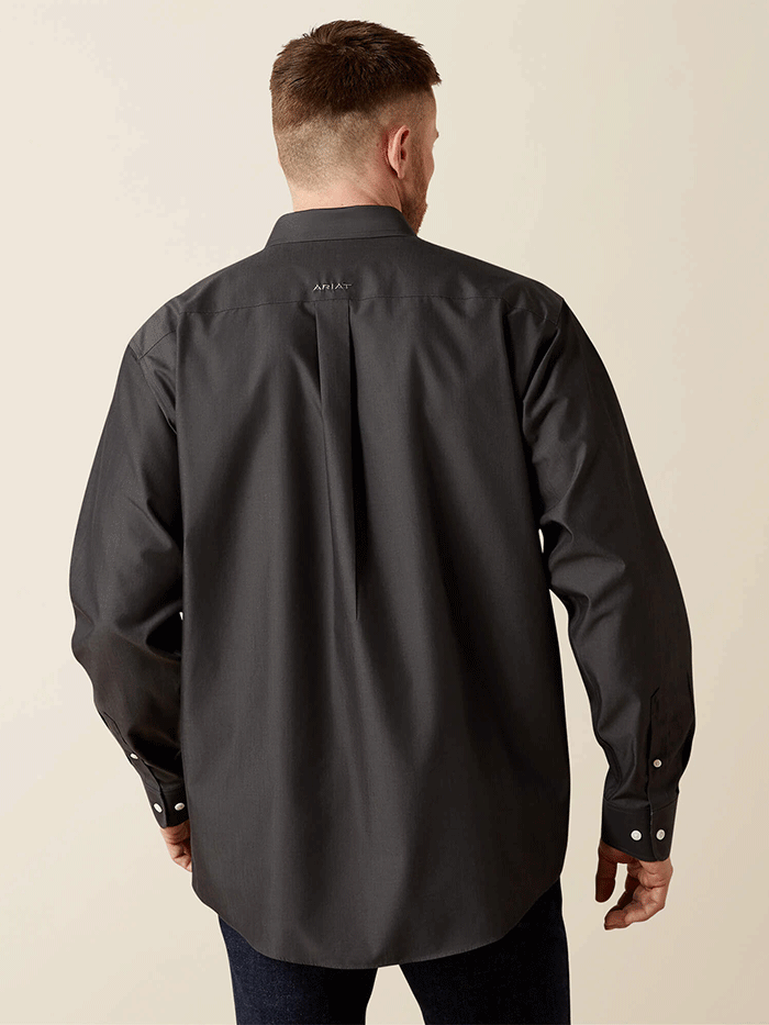 Ariat 10065843 Mens Wrinkle Free Solid Pinpoint Oxford Classic Fit Shirt Black front view. If you need any assistance with this item or the purchase of this item please call us at five six one seven four eight eight eight zero one Monday through Saturday 10:00a.m EST to 8:00 p.m EST