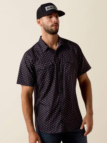 Ariat 10073422 Mens Printed VentTEK Western Fitted Snap Shirt Black front view. If you need any assistance with this item or the purchase of this item please call us at five six one seven four eight eight eight zero one Monday through Saturday 10:00a.m EST to 8:00 p.m EST
