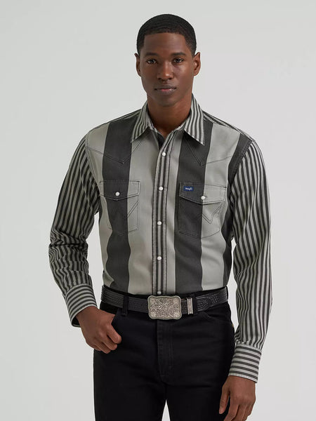 Wrangler 112381996 Mens Vintage Inspired Brushpopper Shirt Grey front view. If you need any assistance with this item or the purchase of this item please call us at five six one seven four eight eight eight zero one Monday through Saturday 10:00a.m EST to 8:00 p.m EST
