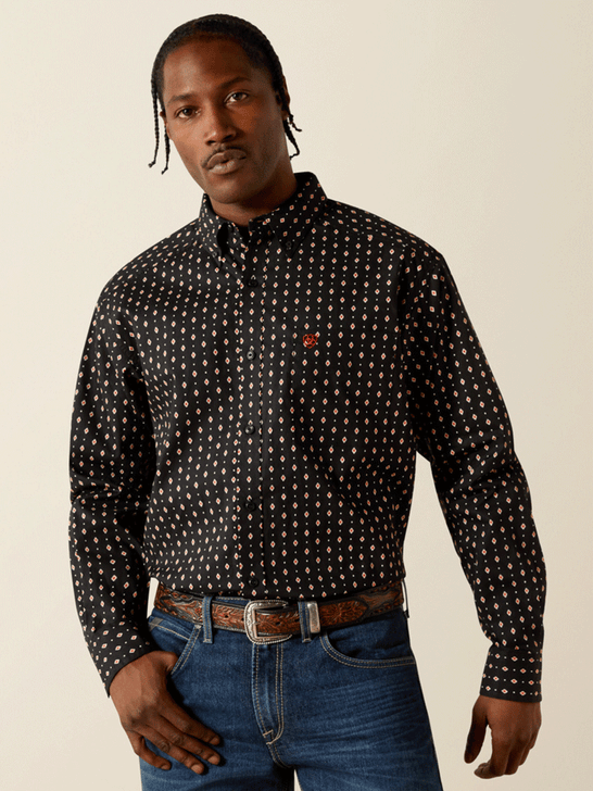 Ariat 10062182 Mens Thorin Classic Fit Long Sleeve Shirt Black front view. If you need any assistance with this item or the purchase of this item please call us at five six one seven four eight eight eight zero one Monday through Saturday 10:00a.m EST to 8:00 p.m EST
