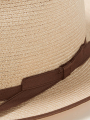 Stetson TSSESTB612481 Stratoliner Hemp Fedora Hat Natural band close up. If you need any assistance with this item or the purchase of this item please call us at five six one seven four eight eight eight zero one Monday through Saturday 10:00a.m EST to 8:00 p.m EST