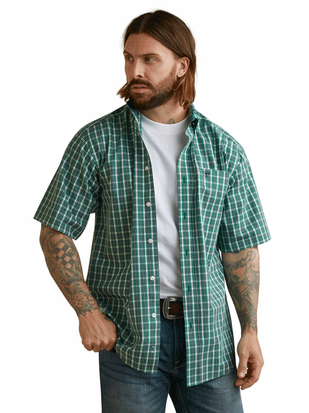 Ariat 10045069 Mens Wrinkle Free Finan Short Sleeve Shirt Green front view. If you need any assistance with this item or the purchase of this item please call us at five six one seven four eight eight eight zero one Monday through Saturday 10:00a.m EST to 8:00 p.m EST