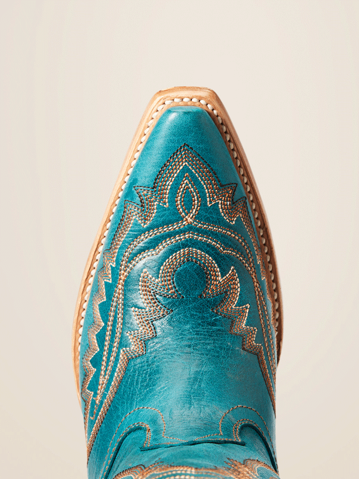 Ariat 10034004 Womens Casanova Western Boot Turquoise front and outter side view. If you need any assistance with this item or the purchase of this item please call us at five six one seven four eight eight eight zero one Monday through Saturday 10:00a.m EST to 8:00 p.m EST