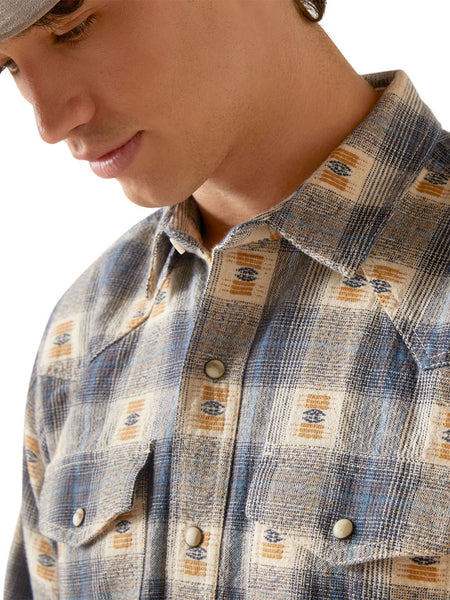 Ariat 10046296 Mens Retro Fit Shirt Vaporous Gray front view close up. If you need any assistance with this item or the purchase of this item please call us at five six one seven four eight eight eight zero one Monday through Saturday 10:00a.m EST to 8:00 p.m EST