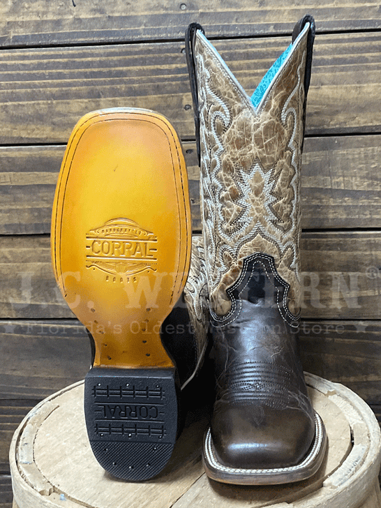 Corral A4670 Ladies Embroidery Wide Square Toe Western Boot Brown front and sole view. If you need any assistance with this item or the purchase of this item please call us at five six one seven four eight eight eight zero one Monday through Saturday 10:00a.m EST to 8:00 p.m EST