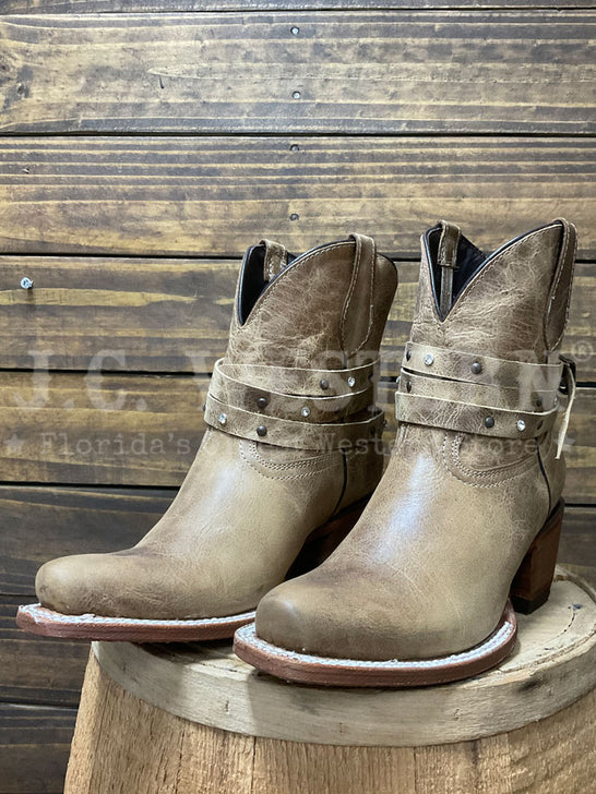 Artillero H23 Womens DUQUESA Western Bootie Olden Tan side / front view. If you need any assistance with this item or the purchase of this item please call us at five six one seven four eight eight eight zero one Monday through Saturday 10:00a.m EST to 8:00 p.m EST
