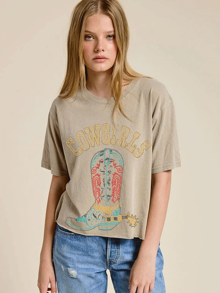 Zutter K4084-2748-SD Womens Cowgirls Boots Tee Sand front view. If you need any assistance with this item or the purchase of this item please call us at five six one seven four eight eight eight zero one Monday through Saturday 10:00a.m EST to 8:00 p.m EST