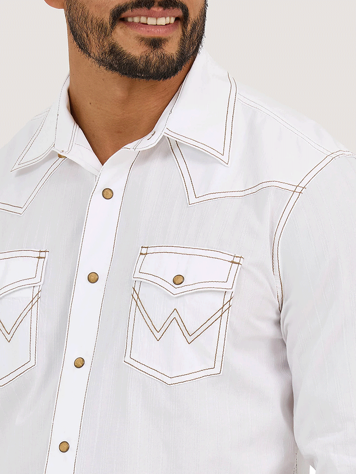 Wrangler MVR531W Mens Retro Western Snap Solid Dobby Shirt White front view. If you need any assistance with this item or the purchase of this item please call us at five six one seven four eight eight eight zero one Monday through Saturday 10:00a.m EST to 8:00 p.m EST