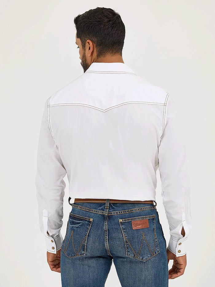 Wrangler MVR531W Mens Retro Western Snap Solid Dobby Shirt White front view. If you need any assistance with this item or the purchase of this item please call us at five six one seven four eight eight eight zero one Monday through Saturday 10:00a.m EST to 8:00 p.m EST