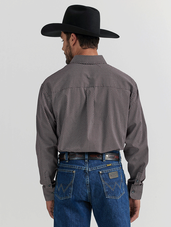 Wrangler 112338091 George Strait Collection Button Down Western Shirt Black front view. If you need any assistance with this item or the purchase of this item please call us at five six one seven four eight eight eight zero one Monday through Saturday 10:00a.m EST to 8:00 p.m EST