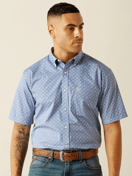 Ariat 10059003 Mens Wrinkle Free Dixon Classic Fit Short Sleeve Shirt Light Blue front view. If you need any assistance with this item or the purchase of this item please call us at five six one seven four eight eight eight zero one Monday through Saturday 10:00a.m EST to 8:00 p.m EST

