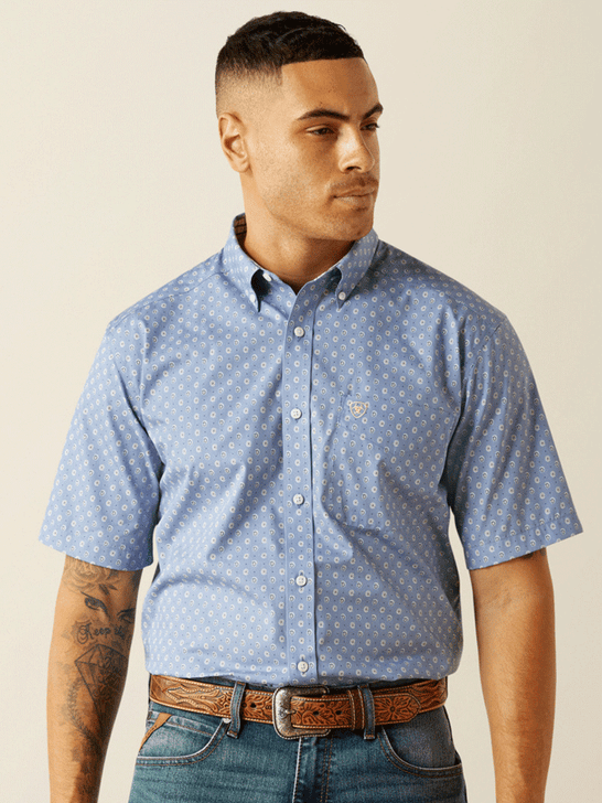 Ariat 10059003 Mens Wrinkle Free Dixon Classic Fit Short Sleeve Shirt Light Blue front view. If you need any assistance with this item or the purchase of this item please call us at five six one seven four eight eight eight zero one Monday through Saturday 10:00a.m EST to 8:00 p.m EST

