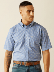 Ariat 10059003 Mens Wrinkle Free Dixon Classic Fit Short Sleeve Shirt Light Blue front view. If you need any assistance with this item or the purchase of this item please call us at five six one seven four eight eight eight zero one Monday through Saturday 10:00a.m EST to 8:00 p.m EST

