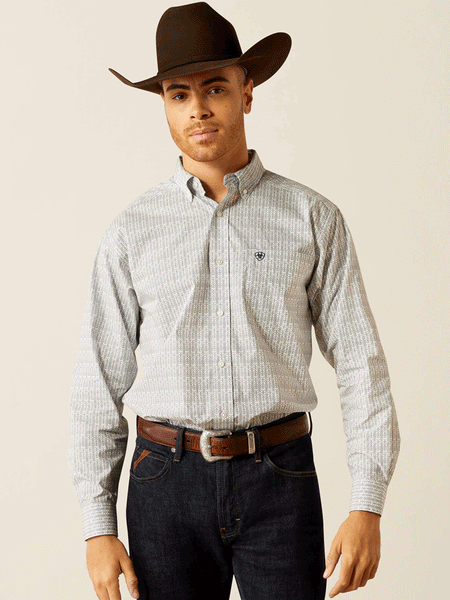 Ariat 10052359 Mens Reign Classic Fit Shirt White front view. If you need any assistance with this item or the purchase of this item please call us at five six one seven four eight eight eight zero one Monday through Saturday 10:00a.m EST to 8:00 p.m EST