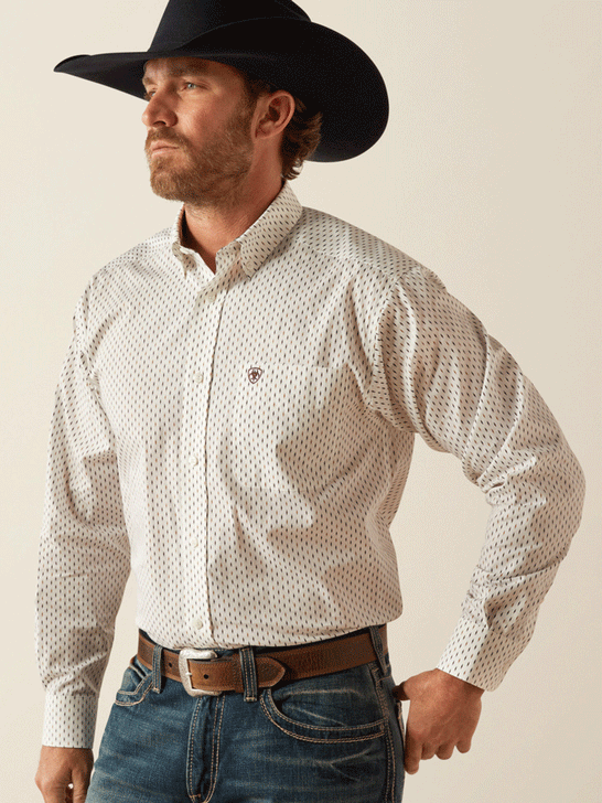 Ariat 10054046 Mens Wrinkle Free Izzy Classic Fit Shirt White front. If you need any assistance with this item or the purchase of this item please call us at five six one seven four eight eight eight zero one Monday through Saturday 10:00a.m EST to 8:00 p.m EST