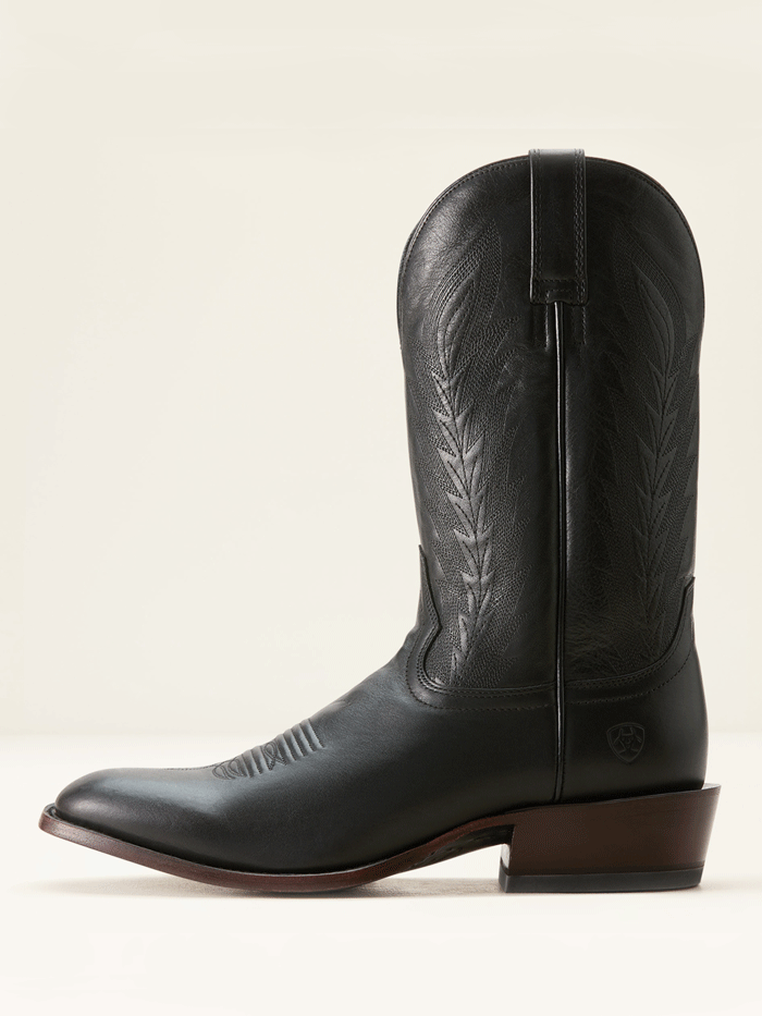 Ariat 10053584 Mens Willie Western Boot Midnight Black front and side. If you need any assistance with this item or the purchase of this item please call us at five six one seven four eight eight eight zero one Monday through Saturday 10:00a.m EST to 8:00 p.m EST