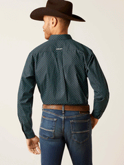 Ariat 10046196 Mens Benson Fitted Long Sleeve Shirt Black back view. If you need any assistance with this item or the purchase of this item please call us at five six one seven four eight eight eight zero one Monday through Saturday 10:00a.m EST to 8:00 p.m EST