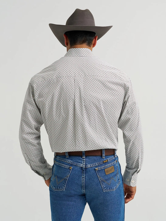 Wrangler 112368201 Mens George Strait Collection Button Down Western Shirt Coffee Net back view. If you need any assistance with this item or the purchase of this item please call us at five six one seven four eight eight eight zero one Monday through Saturday 10:00a.m EST to 8:00 p.m EST