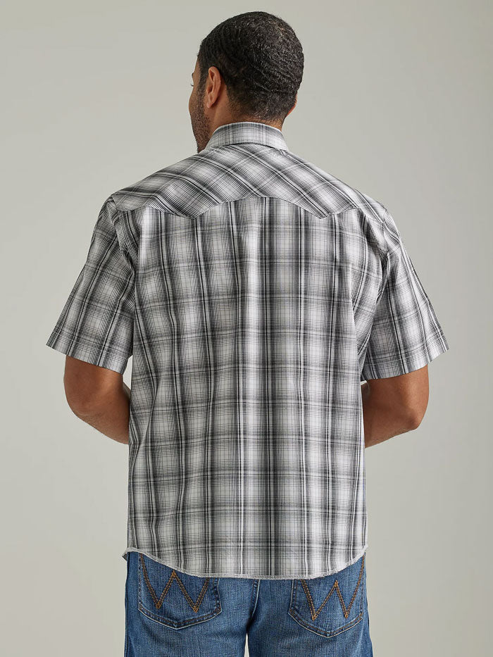 Wrangler 112326471 Mens Short Sleeve Western Plaid Shirt Chess Grey. If you need any assistance with this item or the purchase of this item please call us at five six one seven four eight eight eight zero one Monday through Saturday 10:00a.m EST to 8:00 p.m EST