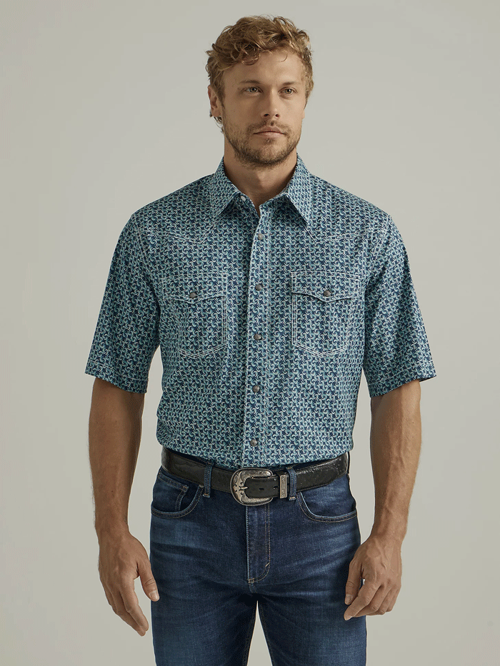 Wrangler 112327799 Mens 20X Short Sleeve Competition Shirt Navy Twilight front view. If you need any assistance with this item or the purchase of this item please call us at five six one seven four eight eight eight zero one Monday through Saturday 10:00a.m EST to 8:00 p.m EST