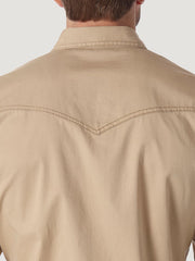 Wrangler MVR502T Mens Retro Long Sleeve Shirt Tan back close up. If you need any assistance with this item or the purchase of this item please call us at five six one seven four eight eight eight zero one Monday through Saturday 10:00a.m EST to 8:00 p.m EST