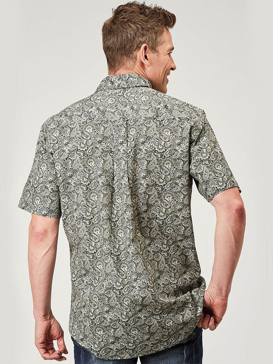 Roper 03-002-0064-0319 Mens Short Sleeve Estampa Paisley Print Shirt Green back view. If you need any assistance with this item or the purchase of this item please call us at five six one seven four eight eight eight zero one Monday through Saturday 10:00a.m EST to 8:00 p.m EST