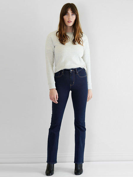 Levis 187590050 Womens 725 High Rise Bootcut Jeans Cast Shadows Front View. If you need any assistance with this item or the purchase of this item please call us at five six one seven four eight eight eight zero one Monday through Saturday 10:00a.m EST to 8:00 p.m EST