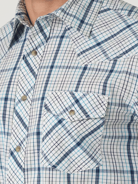 Wrangler 112317142 Mens 20X Competition Advanced Comfort Plaid Shirt Blue pocket and collar close up. If you need any assistance with this item or the purchase of this item please call us at five six one seven four eight eight eight zero one Monday through Saturday 10:00a.m EST to 8:00 p.m EST