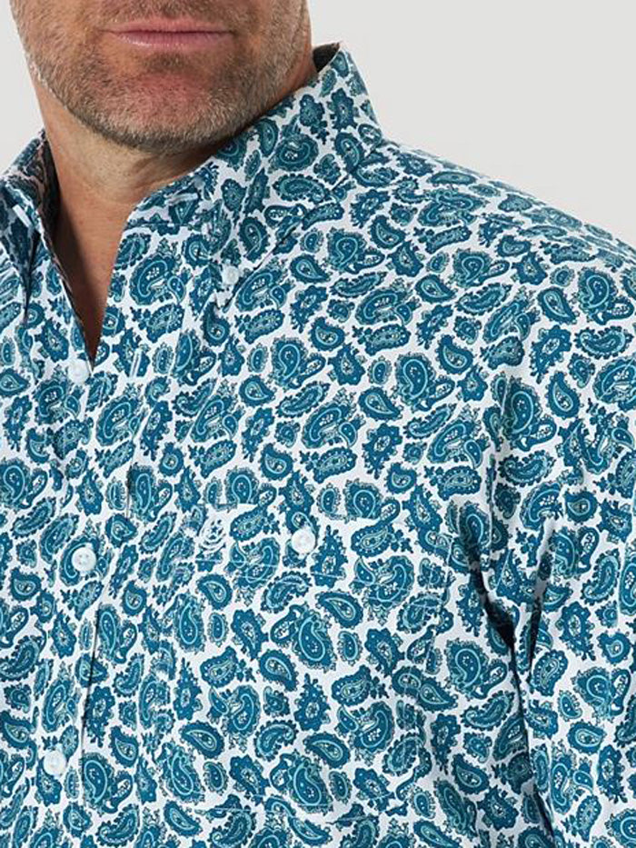 Wrangler MGSQ906 Mens George Strait SS Down One Pocket Print Shirt Emerald front view. If you need any assistance with this item or the purchase of this item please call us at five six one seven four eight eight eight zero one Monday through Saturday 10:00a.m EST to 8:00 p.m EST