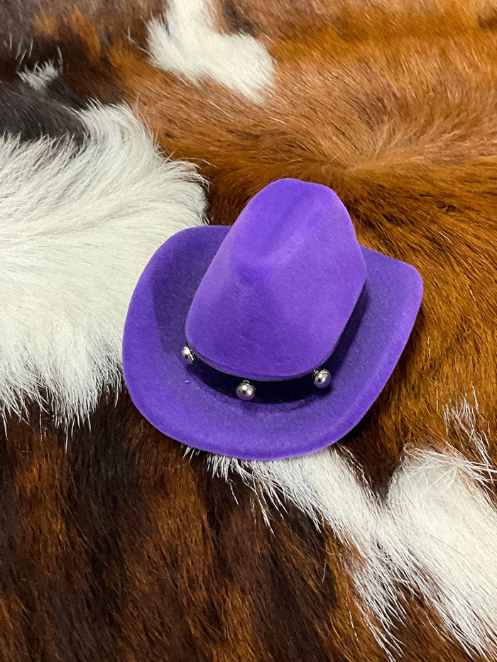 Western Express JN103 Horse Head Necklace In Cowboy Hat Gift Box front view open box. If you need any assistance with this item or the purchase of this item please call us at five six one seven four eight eight eight zero one Monday through Saturday 10:00a.m EST to 8:00 p.m EST