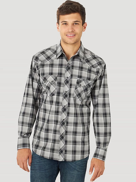 Wrangler MV4027X Mens Retro Long Sleeve Sawtooth Snap Pocket Western Shirt Black Multi front view. If you need any assistance with this item or the purchase of this item please call us at five six one seven four eight eight eight zero one Monday through Saturday 10:00a.m EST to 8:00 p.m EST