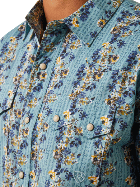 Ariat 10043651 Mens Hains Retro Fit Shirt Aquatic front close up. If you need any assistance with this item or the purchase of this item please call us at five six one seven four eight eight eight zero one Monday through Saturday 10:00a.m EST to 8:00 p.m EST